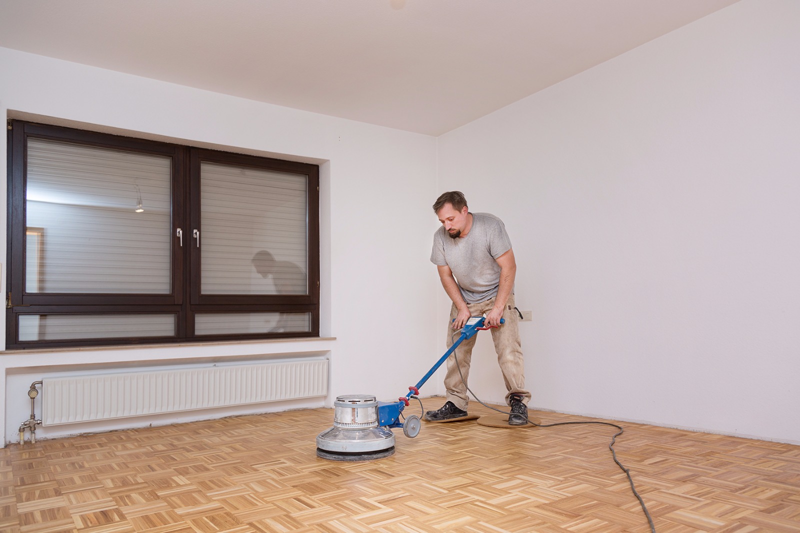 Parkettbearbeitung mit der Einscheibenmaschine